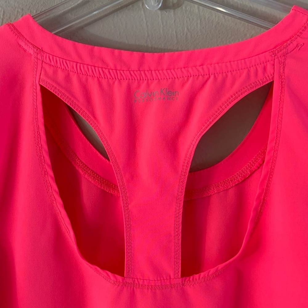 Calvin Klein Performance Vibrant Pink Short Sleeve Tee Racer Back Type Opening - Picture 4 of 12